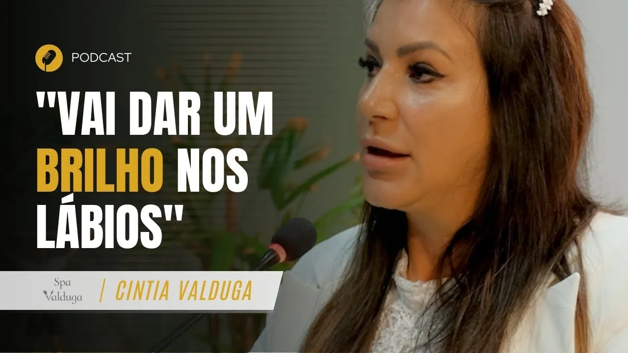 Cíntia Valduga em participação no podcast